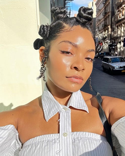 How to have glowy skin in the middle of winter, according to an expert.
