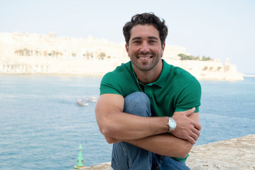 Joey On ‘The Bachelor,’ The White House, & ‘The Traitors’