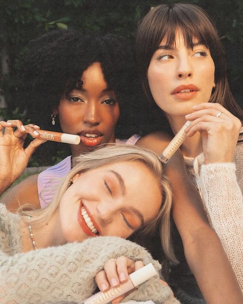 Caliray concealer models posing