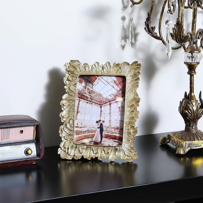 Yanoayimo Gold Vintage Picture Frame