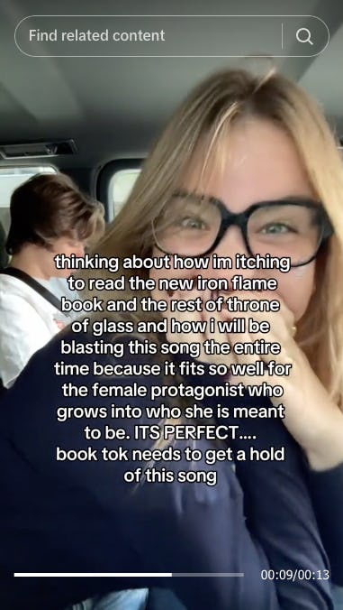 Fashion acolytes are increasingly fans of romance fantasy books (aka &ldquo;romantasy&rdquo;).