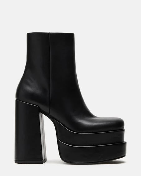 Steve Madden Cobra Black Boots 