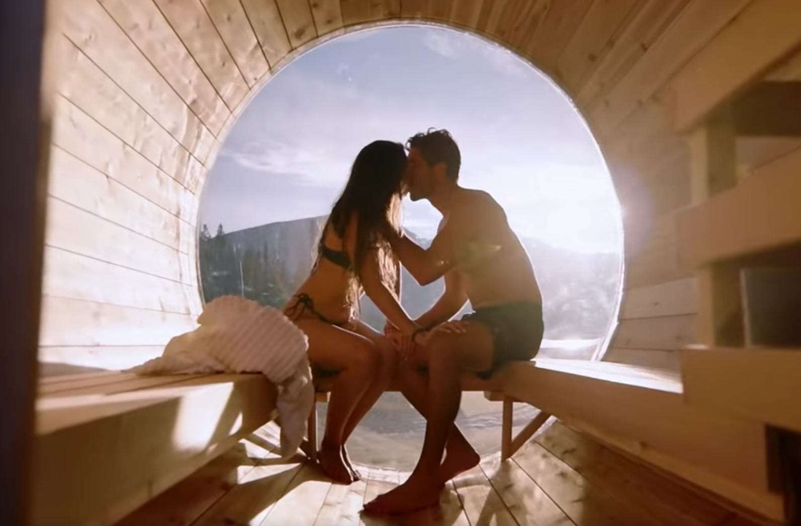 What happened on The Bachelor? Kelsey and Joey went on a one-on-one date. Screenshot via The Bachelo&hellip;