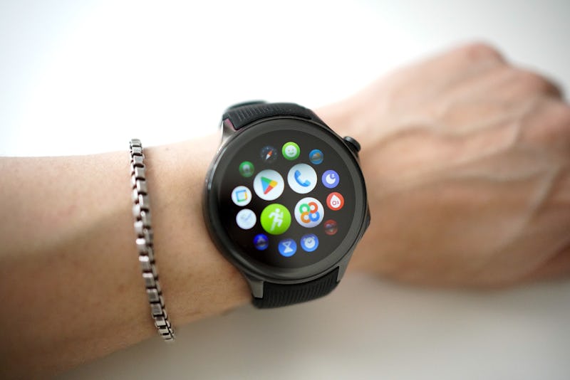 OnePlus Watch 2 app home screen