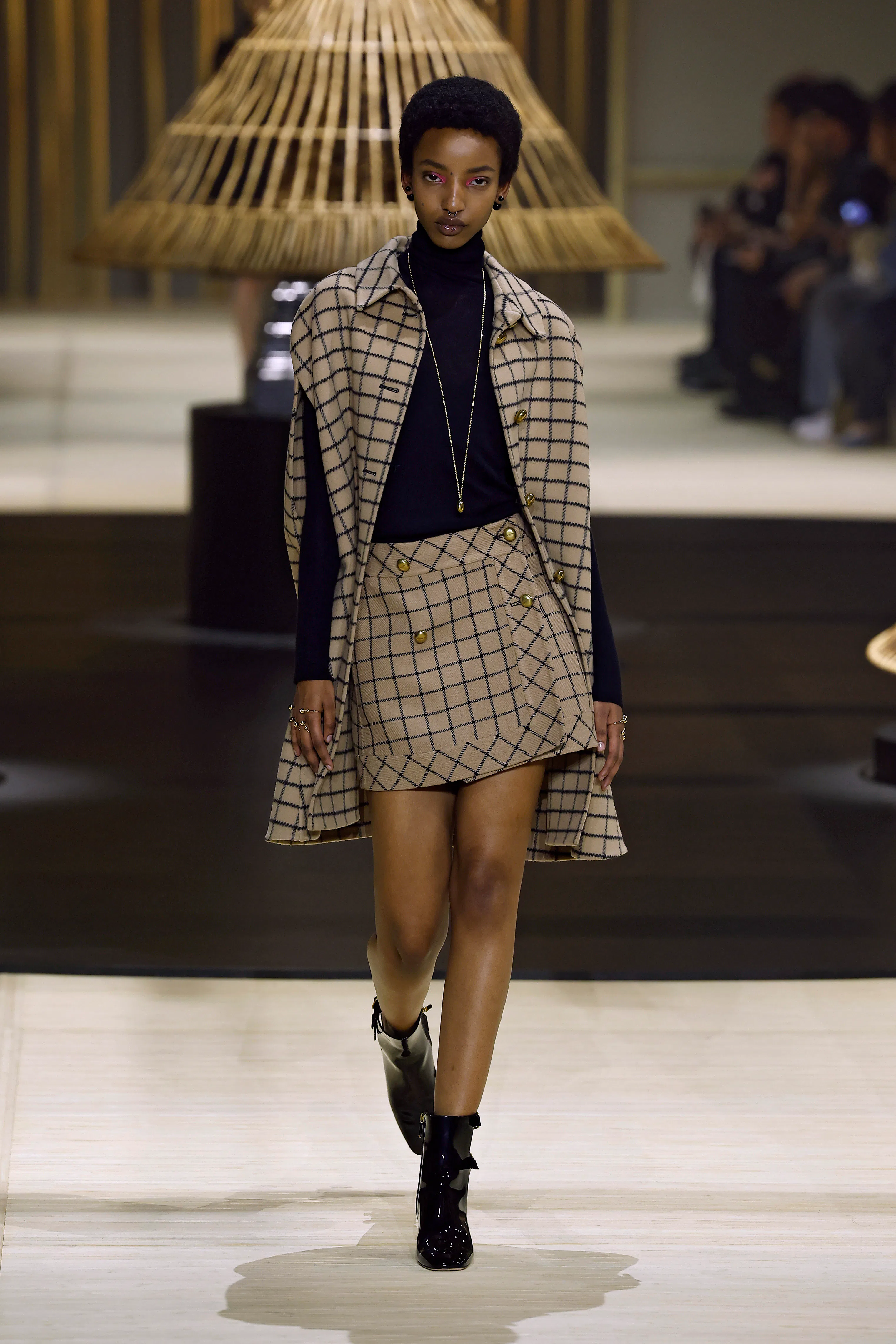 At Dior's Paris Fashion Week Show, the 1960s Take Center Stage