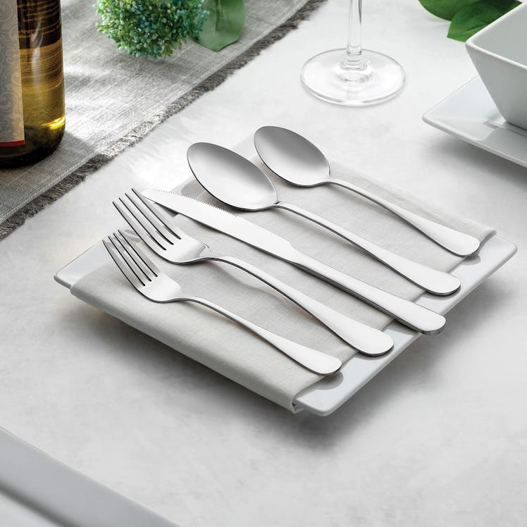 FineDine Mirror Finished Flatware Set (20 Pieces)