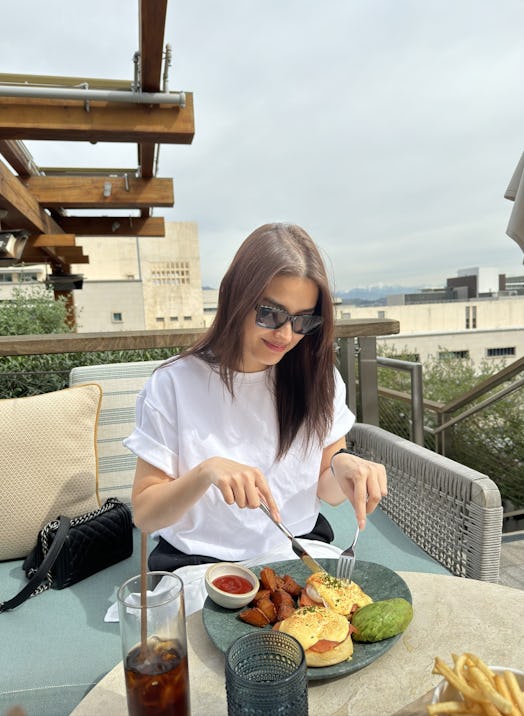 Liza Soberano shares what she ate before getting ready for the SAG Awards.