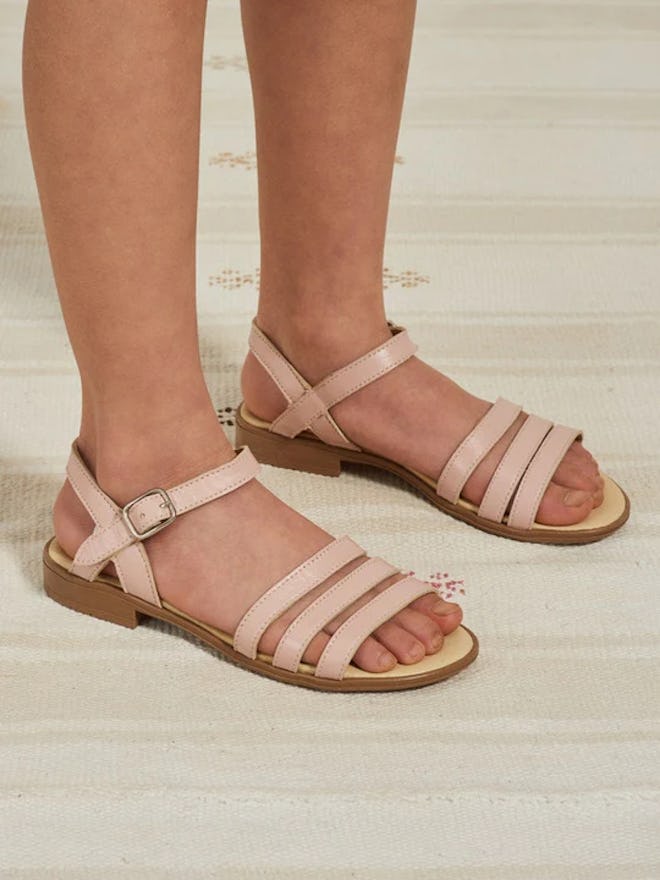 Pink Siena Leather Girl Sandals to wear with easter 2024 outfits for girls.