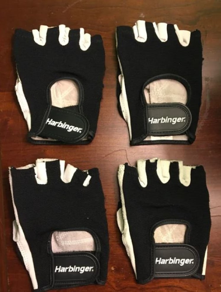 An image showing a collection of the fingerless Harbinger brand gloves Nintendo distributed to injur...