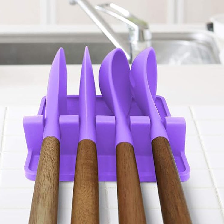 Zulay Kitchen Silicone Utensil Rest with Drip Pad