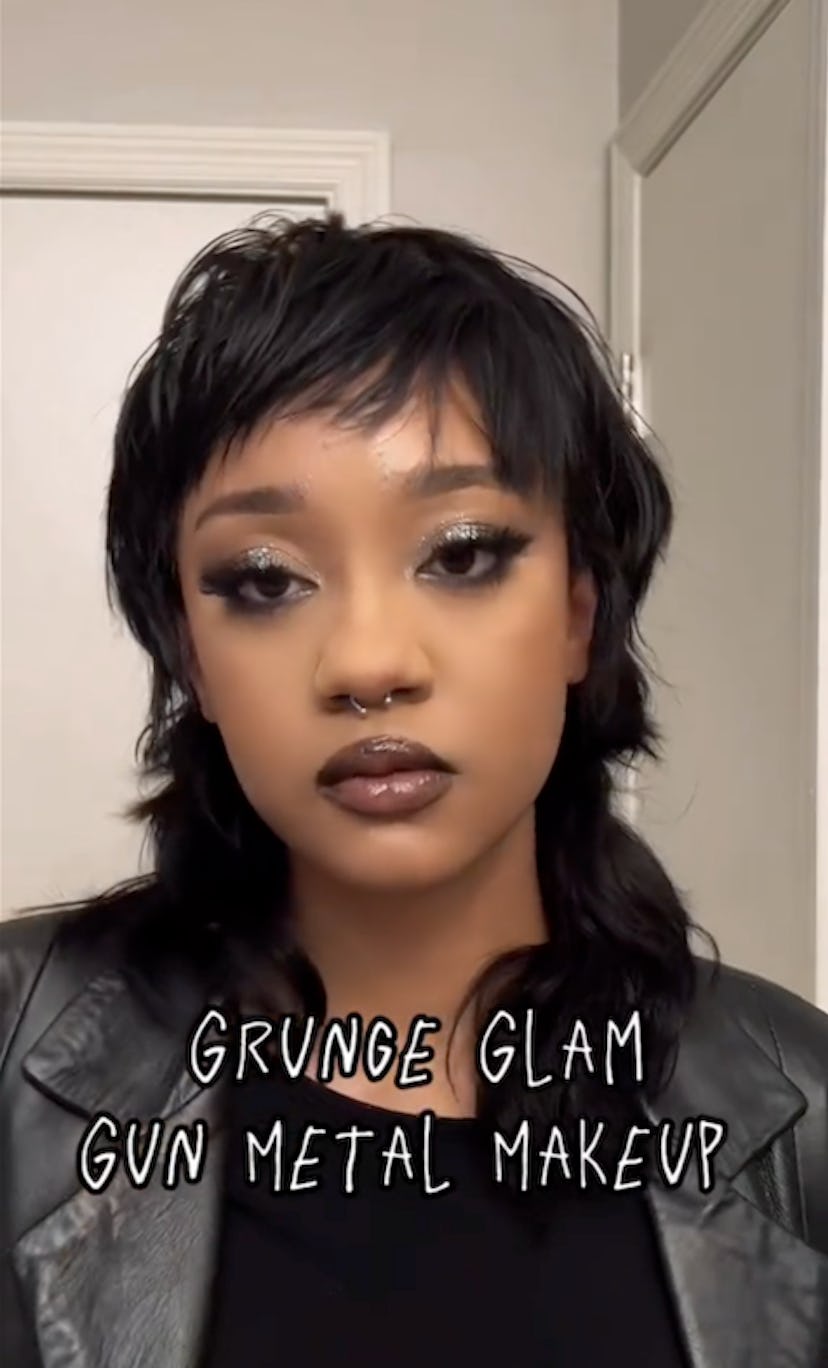 Grunge eye makeup is back