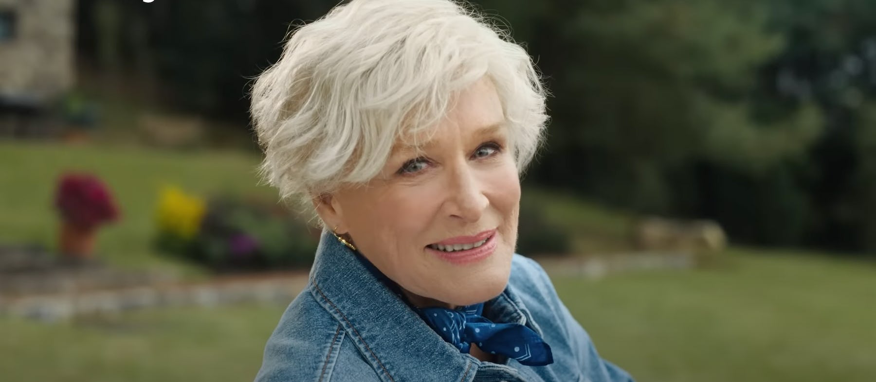 Glenn Close as Tina Fey in Booking.com’s Super Bowl commercial.