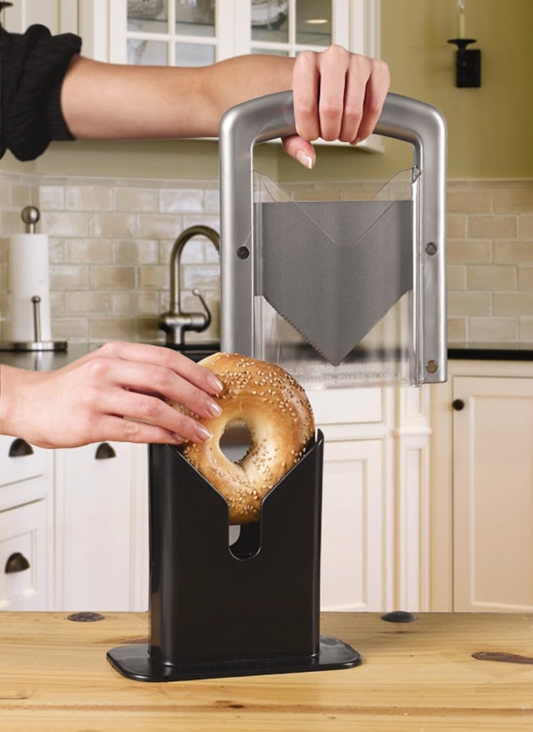 Hoan The Original Bagel Guillotine