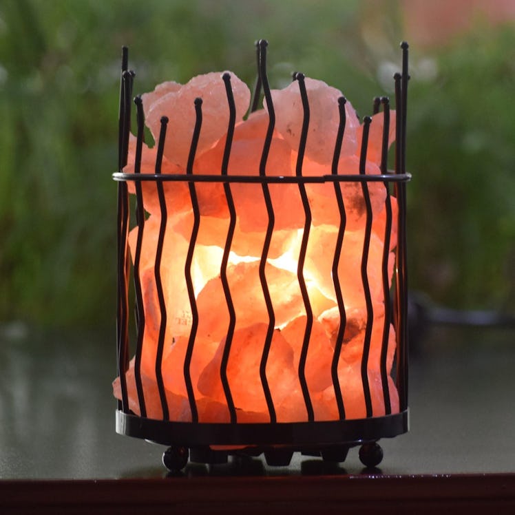 Himalayan Glow 1332 Piller Salt Basket Lamp