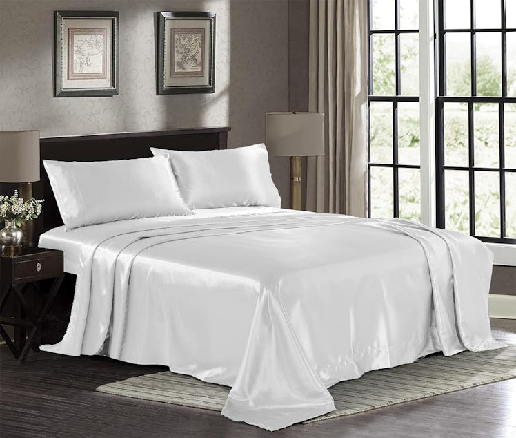 Pure Bedding Satin Sheets (4 Pieces)