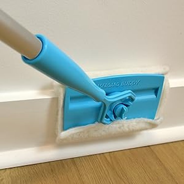 Baseboard Buddy Molding and Baseboard Cleaning Tool