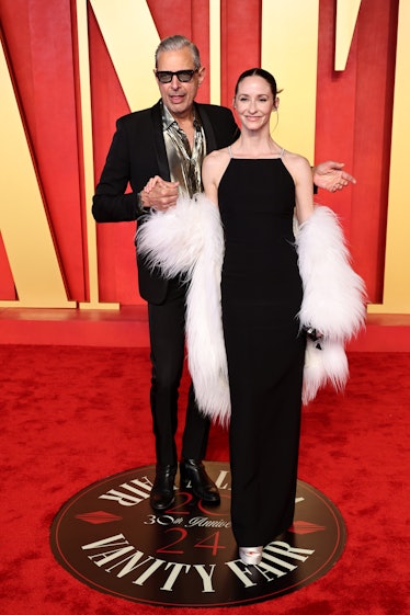 Jeff Goldblum ve Emilie Livingston, Radhika Jones'un ev sahipliği yaptığı 2024 Vanity Fair Oscar Partisine katılıyor...
