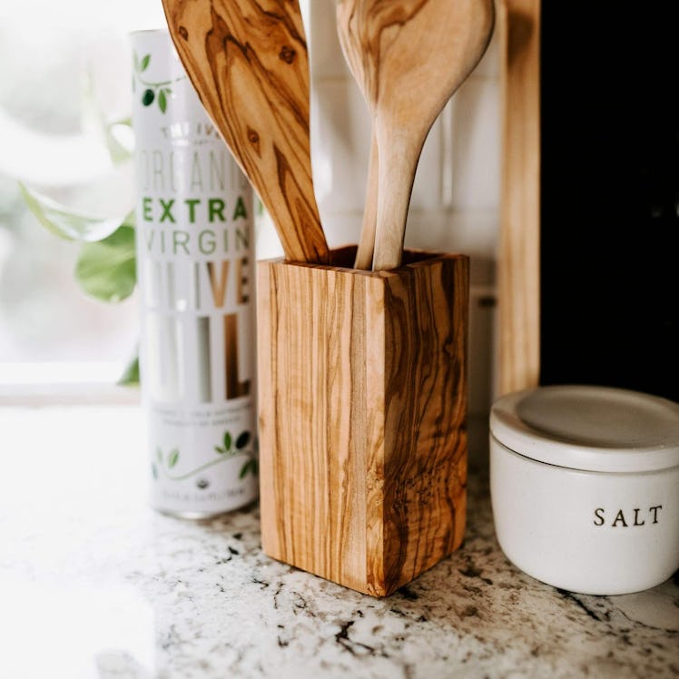  Tramanto Olive Wood Utensil Holder