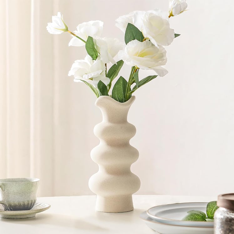 Ngardk Modern Ceramic Vase