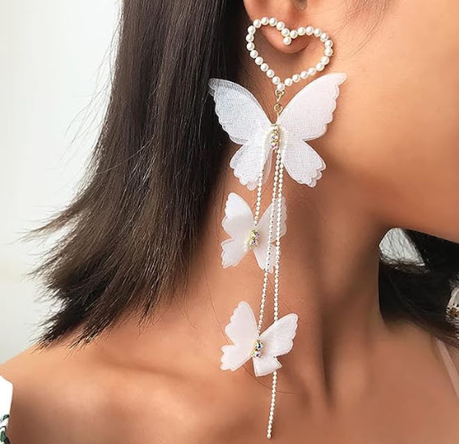 BUAJIUBUA White Butterfly Beaded Heart Earrings