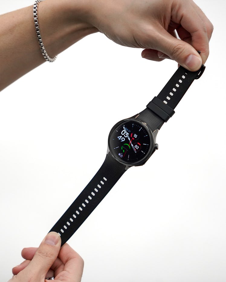 The OnePlus Watch 2 smartwatch silicone strap.