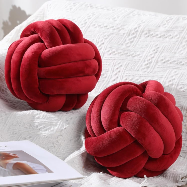 Namalu Plush Knot Ball Pillow (Set of 2)