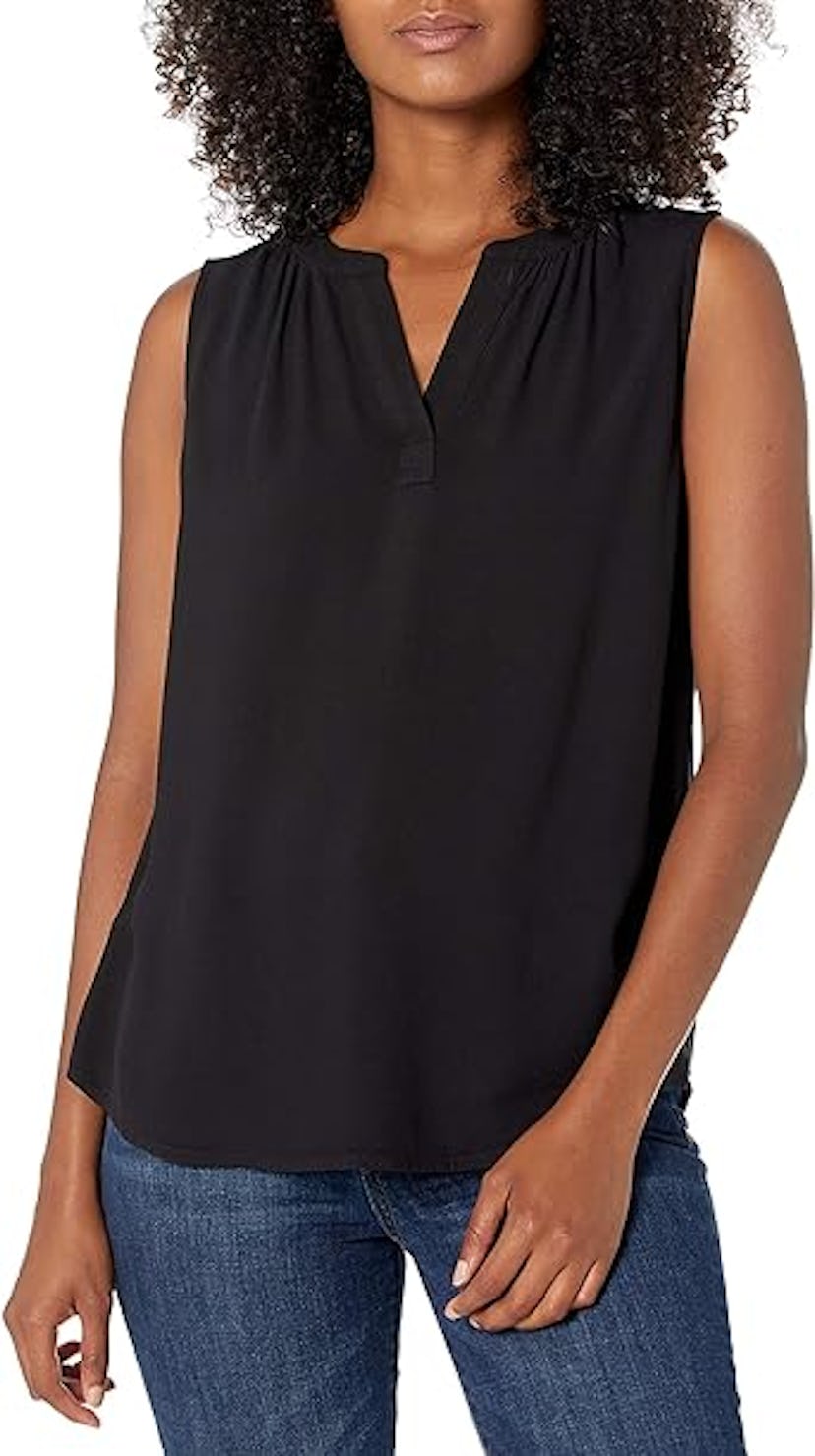 Amazon Essentials Sleeveless Woven Shirt