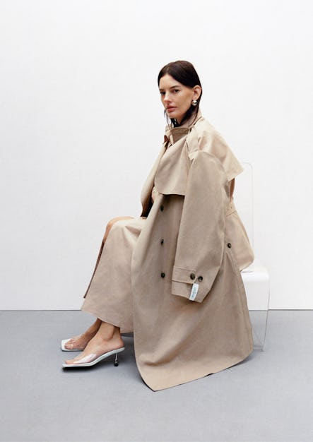 Woman wearin coat