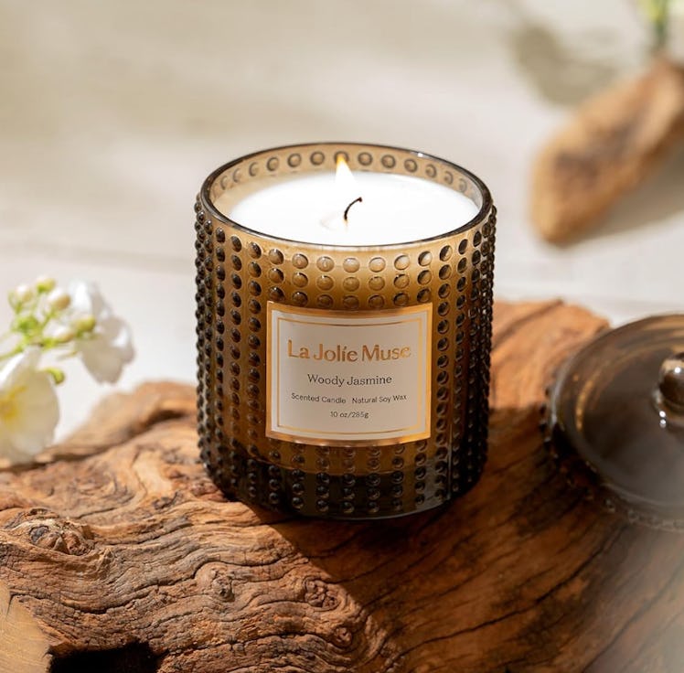 LA JOLIE MUSE Woody Jasmine Candle