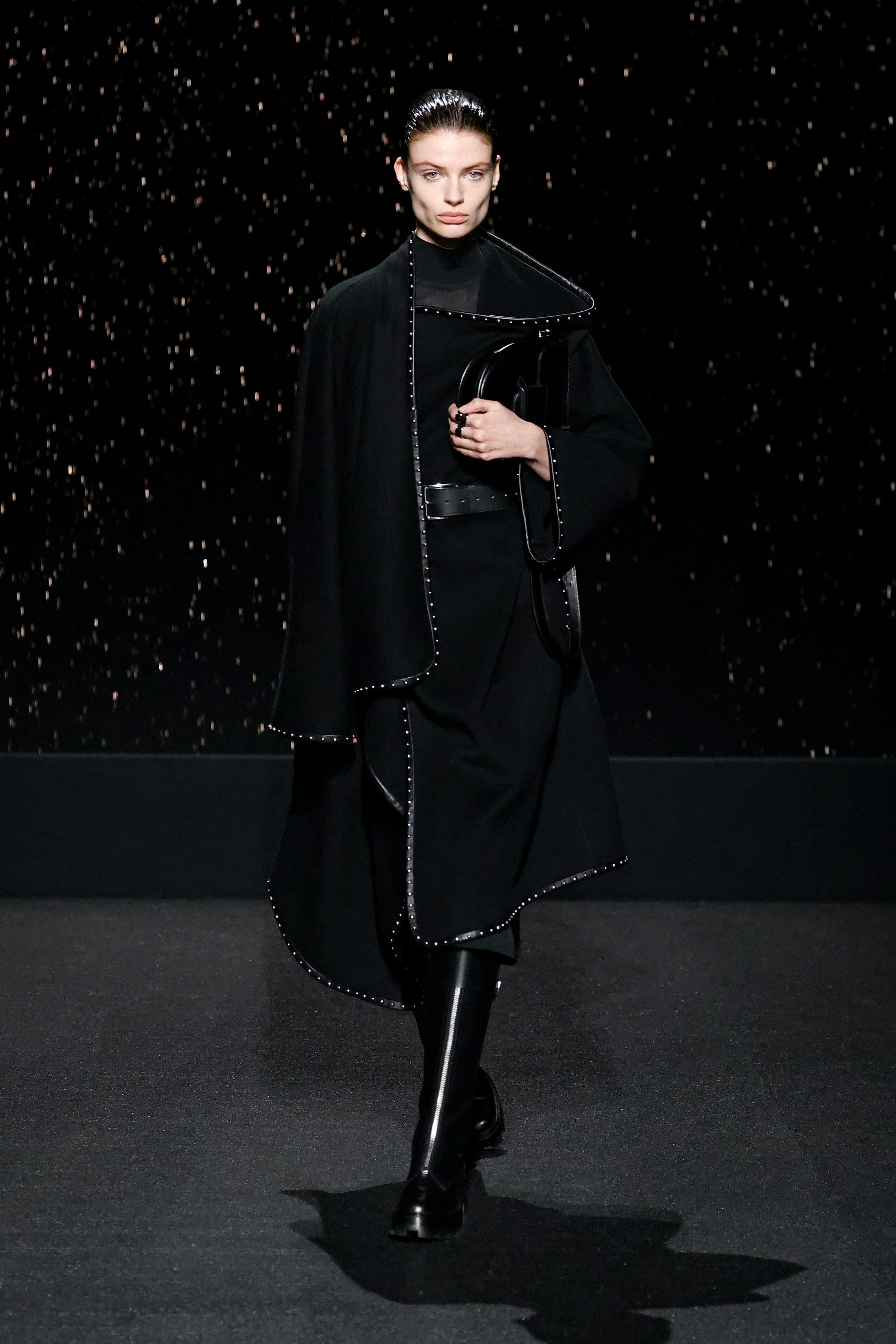 ジャケット・アウター 99aw archive Hermes black rubber coat 99aw archive Hermes black rubber coat｜2003, Hermes by Margiela