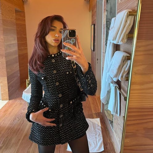 Dua Lipa selfie