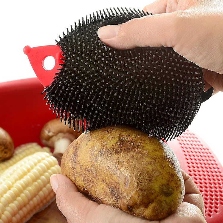 Norpro Hedgehog Silicone Dish & Veggie Brush