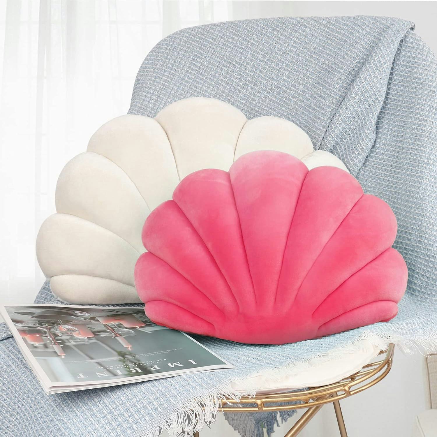 Yi-gog Seashell Decorative Pillow