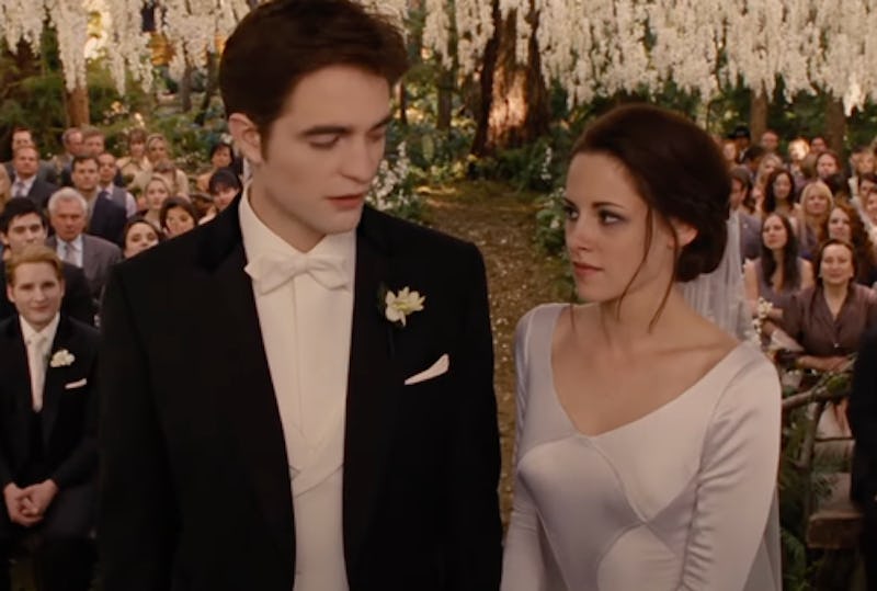 Kristen Stewart Still Loves Bella Swan's 'Twilight' Wedding Dress(01)