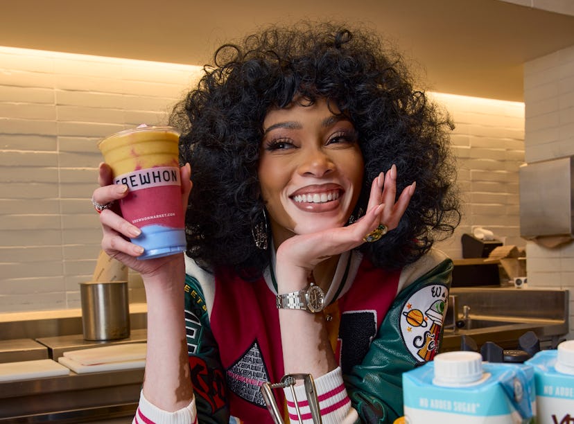 I tried Winnie Harlow's Erewhon smoothie with tropical flavors.