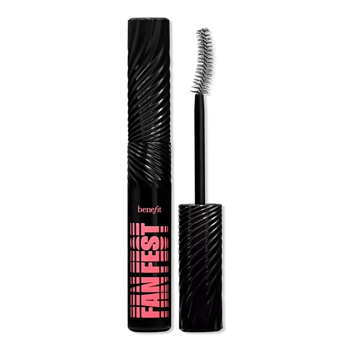 The Volumizing Mascaras I Swear By For Full & Fluffy Lashes