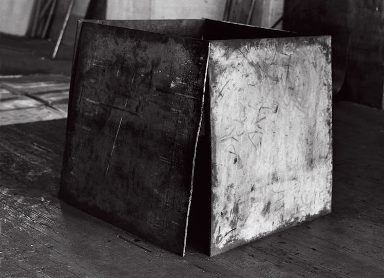 Richard Serra, One Ton Prop (House of Cards), 1969. 
