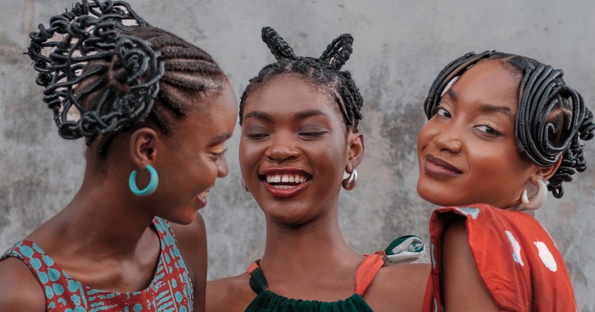 Alison Syrett - Journalist Profile - Intelligent Relations