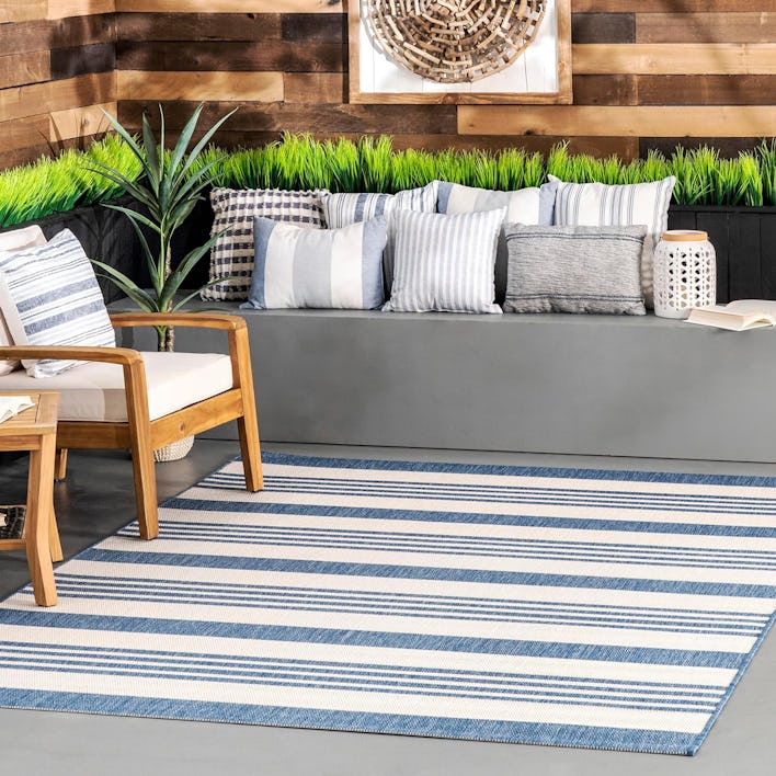 nuLOOM Robin Outdoor Accent Rug