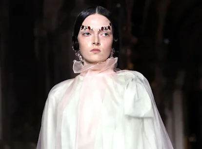 Jazz Age beauty is trending.