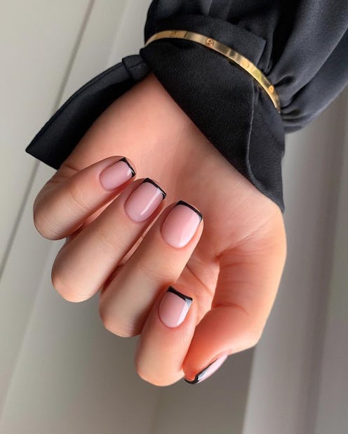 micro French manicures
