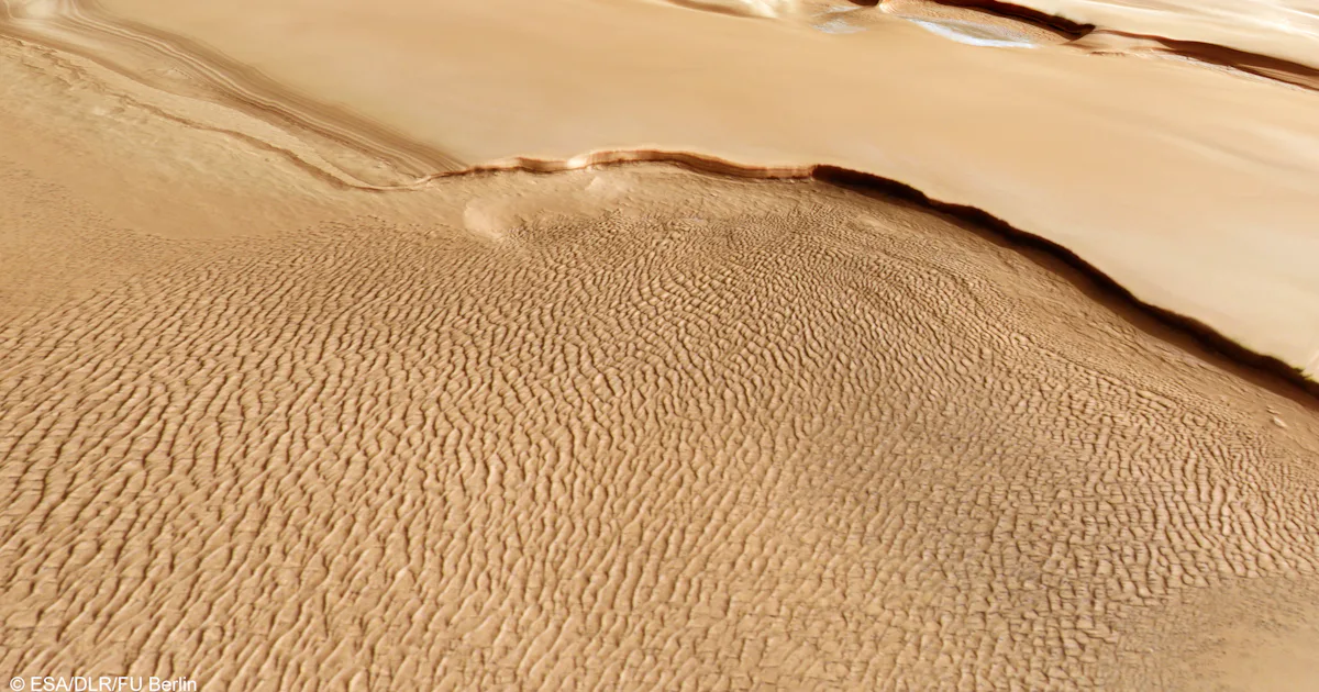 Look! Mars Express Orbiter Took Photos Of Mars That Look Straight From Dune