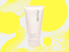 An Elite Daily editor tries Hailey Bieber's Rhode Pineapple Refresh daily cleanser for one month to ...