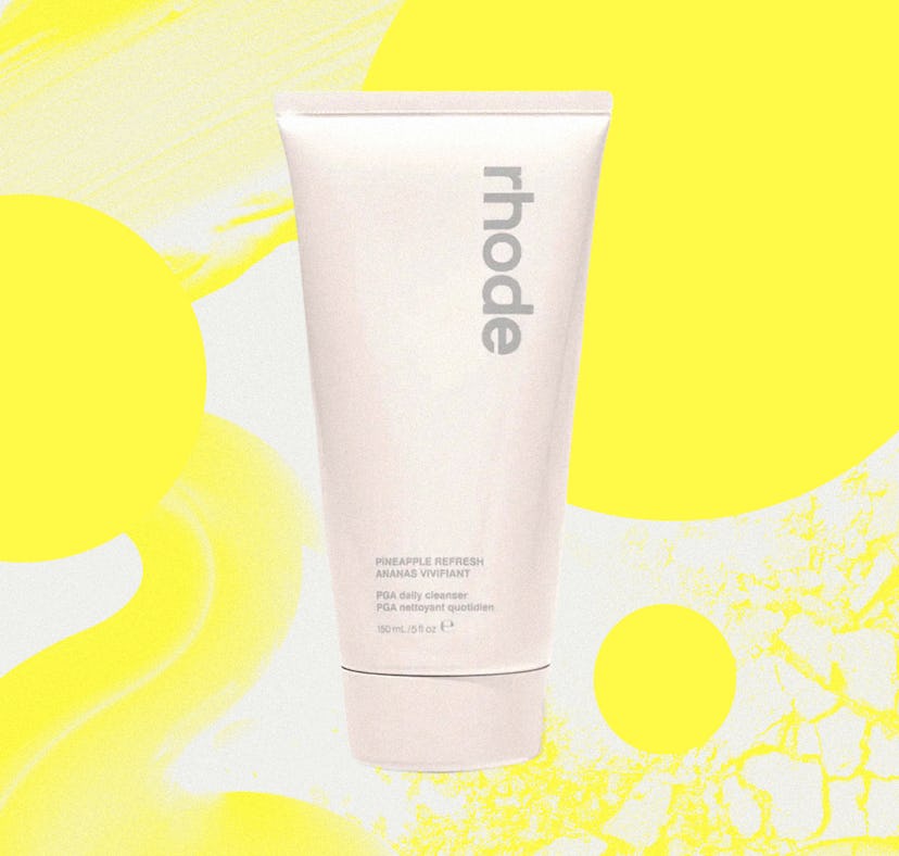 An Elite Daily editor tries Hailey Bieber's Rhode Pineapple Refresh daily cleanser for one month to ...