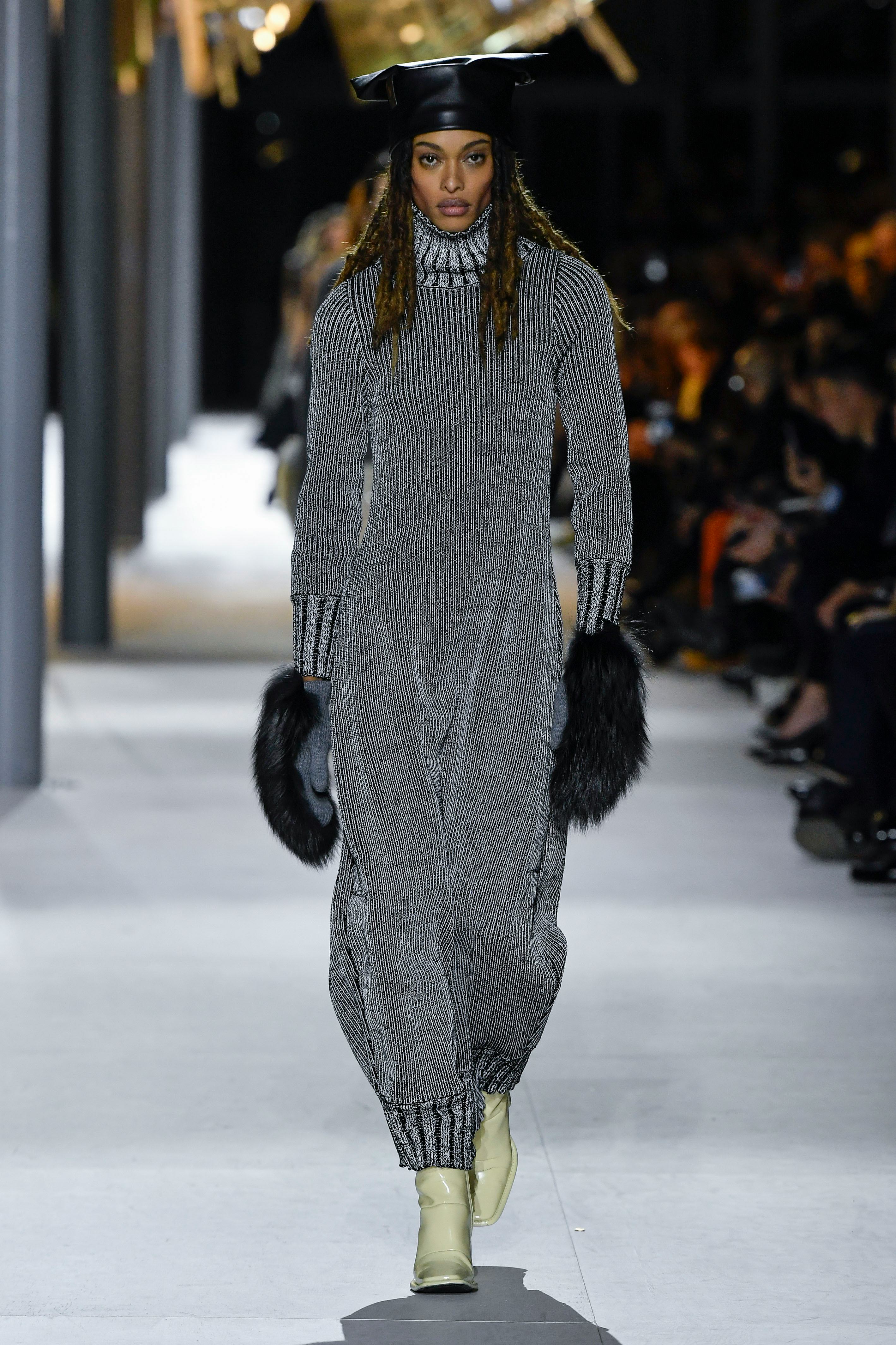 【新品未開封】LOUIS VUITTON CATWALK Louis Vuitton Catwalk (Catwalk) Jo Ellison, Louise Rytter