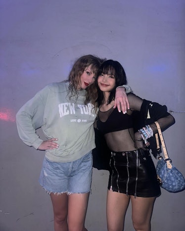 Lisa ve Taylor Swift, Eras Turu'nda.