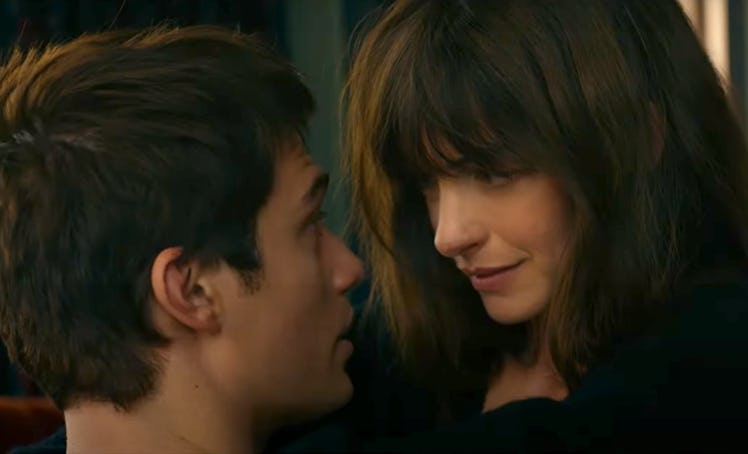 Anne Hathaway stars in the Harry Styles fanfic adaptation 'The Idea of You.'