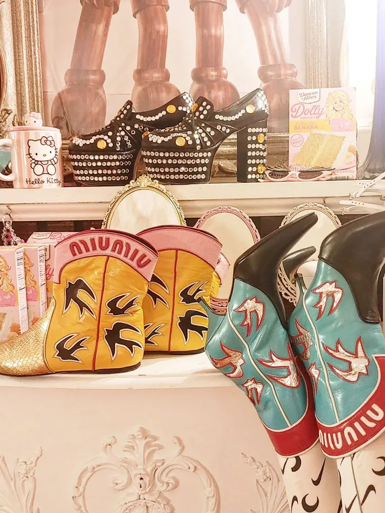 ⭐希少モデル⭐miu miu ウエストポーチ ヴィンテージ y2k Miu Miu ⭐希少モデル⭐miu miu ウエストポーチ ヴィンテージ y2k Miu Miu