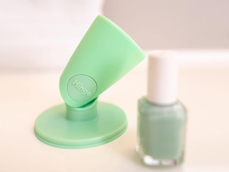 Tweexy Untippable Nail Polish Bottle Holder