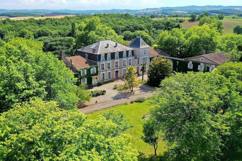 You can rent the 'Vanderpump Villa' chateau in France on Vrbo. 
